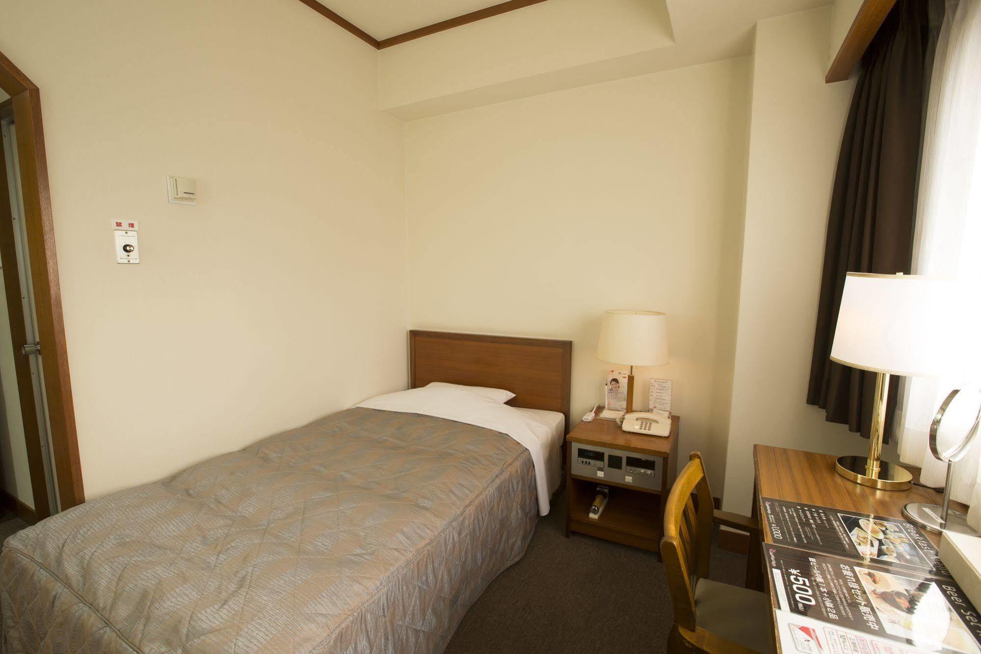 Maple Inn Makuhari Chiba Buitenkant foto