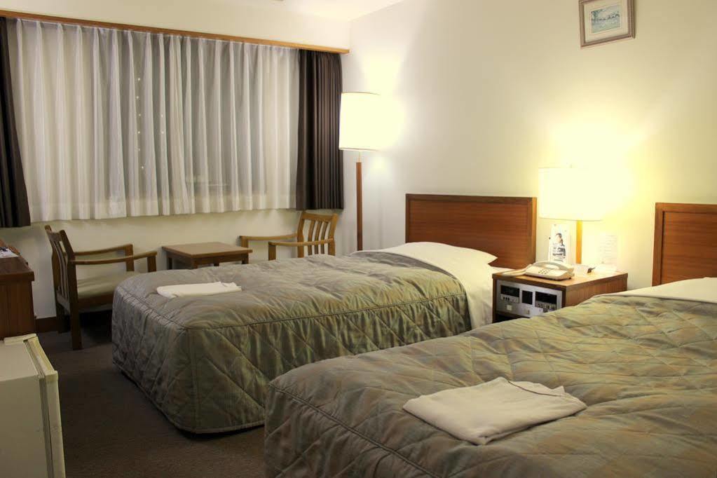 Maple Inn Makuhari Chiba Buitenkant foto