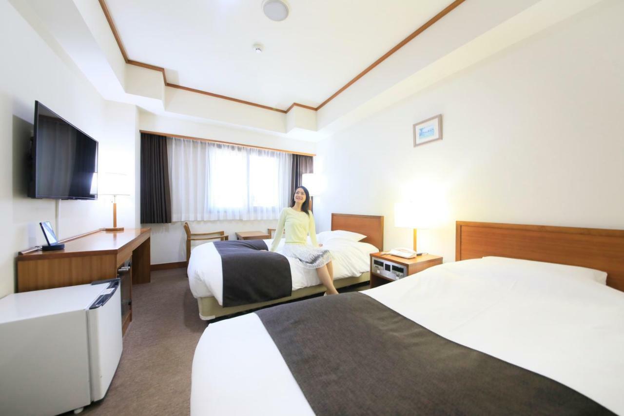 Maple Inn Makuhari Chiba Buitenkant foto